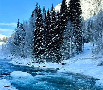 Hemu River in Winter.jpg Hemu River in Winter.jpg