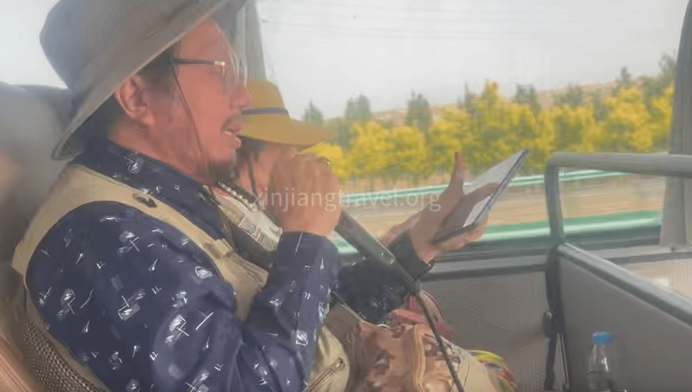 Unforgettable Moments Of Singing Together On The Road Trip Journey