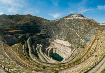 Tunnel of Mine No.3.jpg