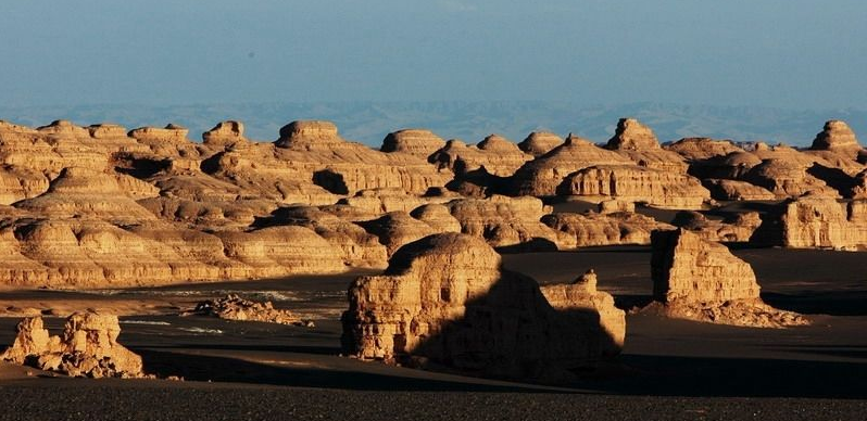 wind-carvings-in-xinjiang.jpg