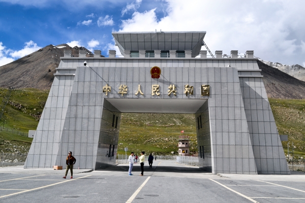 Khunjerab Pass.jpg